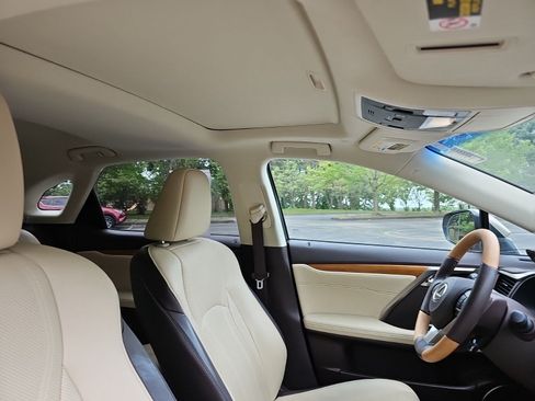 Used 2019 Lexus RX 350 AWD w/ Navigation Package image 12