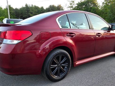 Used 2010 Subaru Legacy 2.5i Premium AWD/4WD image 16