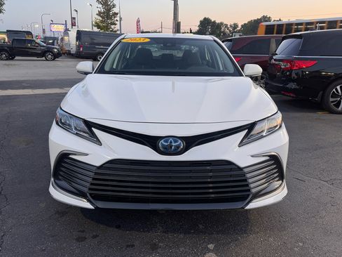 Used 2023 Toyota Camry LE image 2