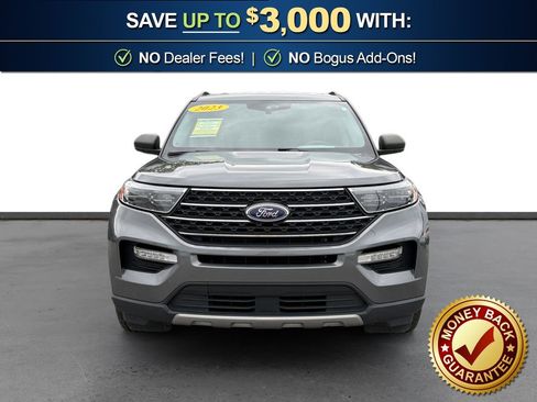 Used 2023 Ford Explorer XLT w/ Equipment Group 202A AWD/4WD image 11