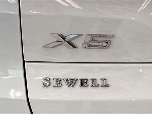 Used 2023 BMW X5 xDrive40i w/ Premium Package AWD/4WD image 30
