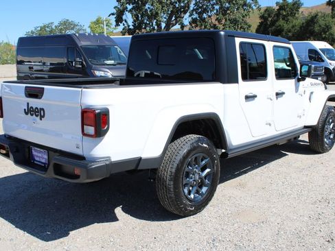 New 2026 Jeep Gladiator Mojave AWD/4WD image 4