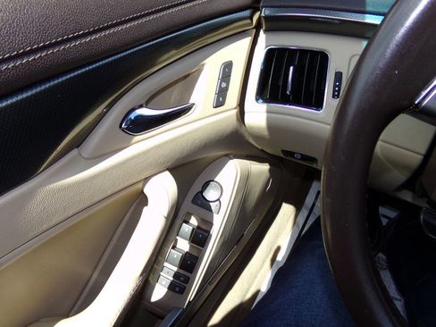 Used 2009 Cadillac CTS 3.6L V6 4dr Sedan w/ 1SA image 46