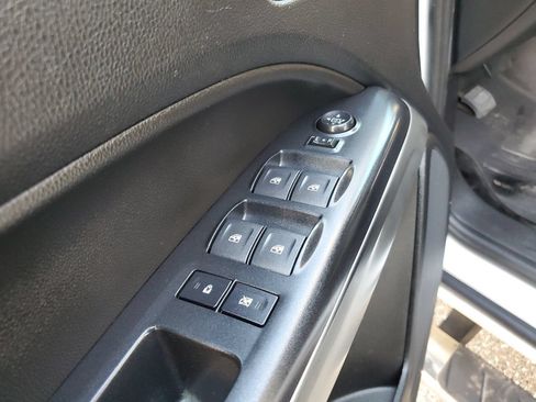 Used 2020 Chevrolet Colorado LT RWD image 18