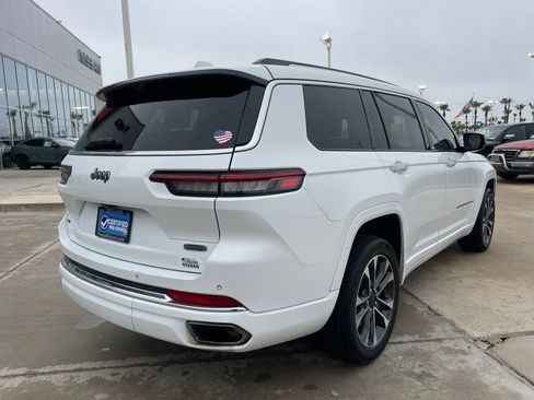 Used 2022 Jeep Grand Cherokee L Overland w/ Luxury Tech Group IV RWD image 3