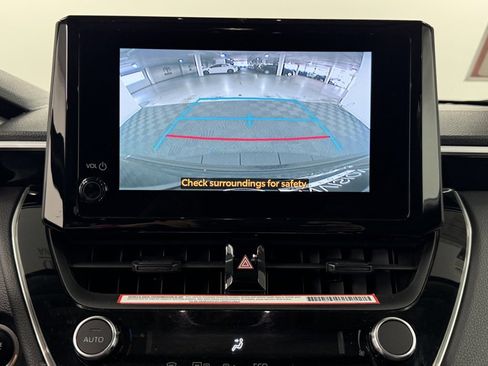 Used 2023 Toyota Corolla Cross LE image 31