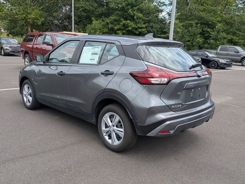 New 2025 Nissan Kicks Play S image 4