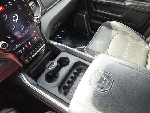 Used 2020 RAM 2500 Laramie AWD/4WD image 25