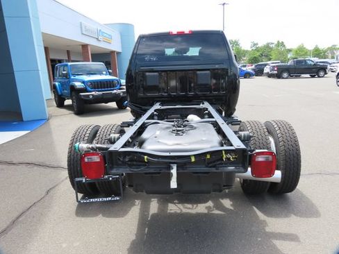 New 2026 RAM 5500 Tradesman AWD/4WD image 6