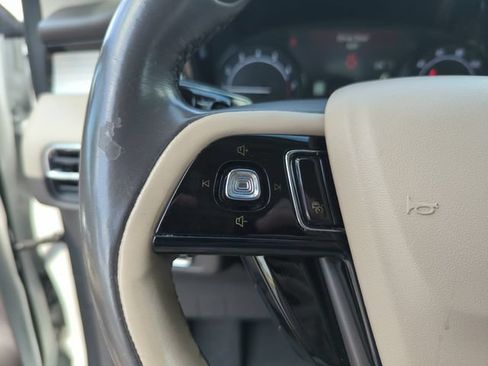 Used 2020 Lincoln Corsair FWD image 42