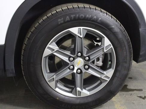 Used 2023 Chevrolet Blazer LT image 39