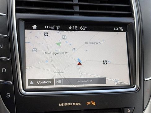 Used 2018 Lincoln MKX Reserve w/ Lincoln MKX Climate Package image 16