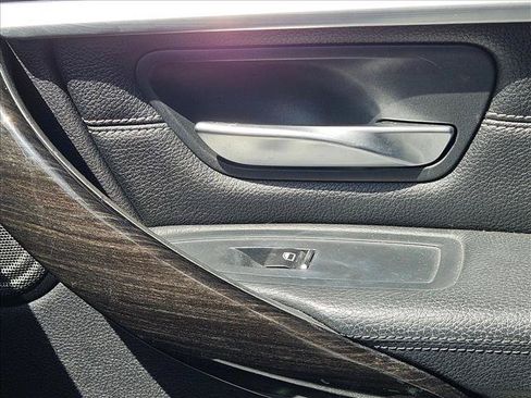 Used 2016 BMW 340i Sedan RWD image 14