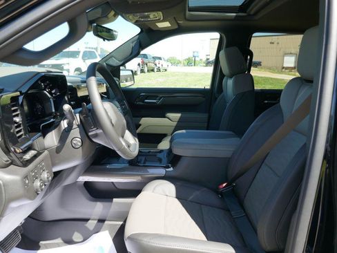 New 2026 Chevrolet Silverado 1500 ZR2 w/ Dark Appearance Package AWD/4WD image 16