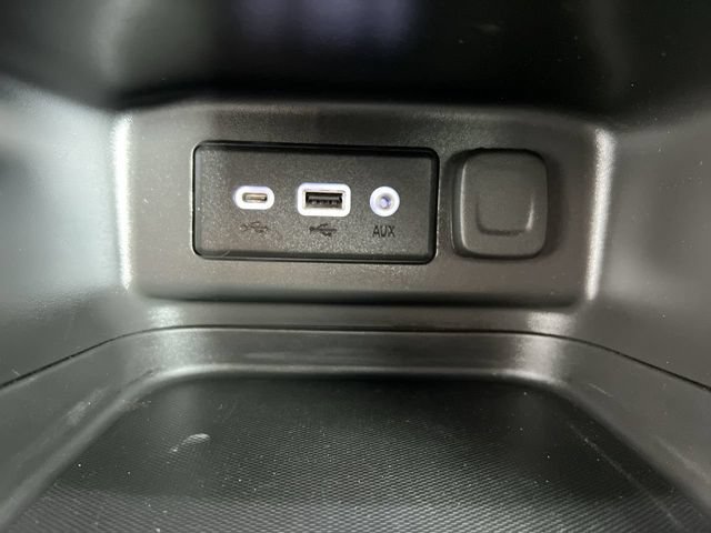 Certified 2023 Chevrolet Equinox LT FWD image 35