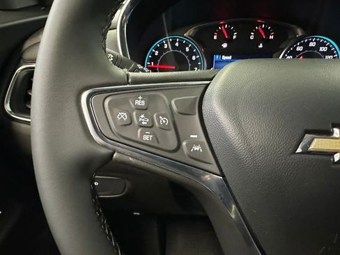 Certified 2024 Chevrolet Equinox LT w/ LPO, Floor Liner Package image 8