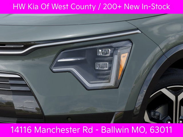 New 2025 Kia Niro SX Touring FWD image 10