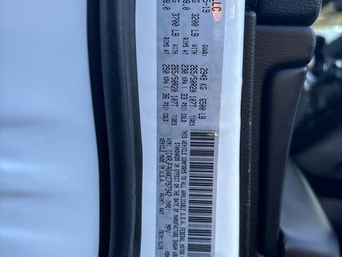 Used 2019 Jeep Grand Cherokee Altitude image 27