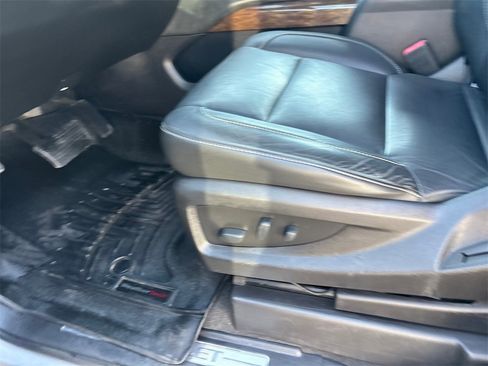 Used 2019 Chevrolet Tahoe LT w/ Luxury Package image 22