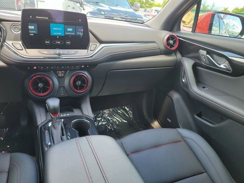 Used 2025 Chevrolet Blazer RS FWD image 14