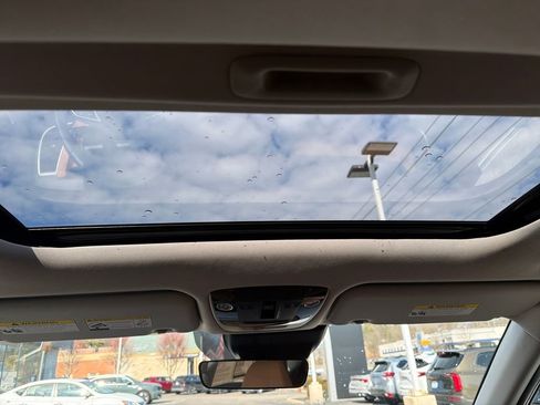 Certified 2025 Kia Seltos EX w/ EX Sunroof Package image 22