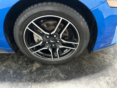 Used 2020 Ford Mustang Coupe w/ Equipment Group 101A RWD image 4