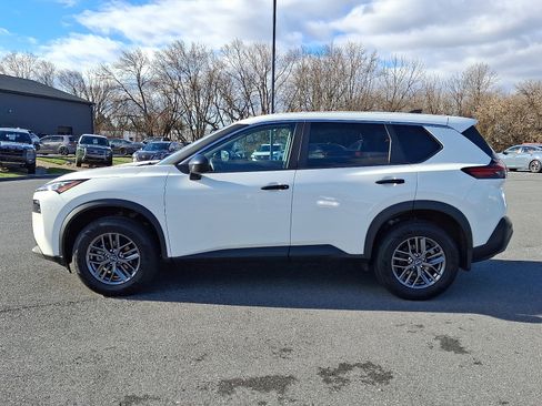 Certified 2023 Nissan Rogue S image 5