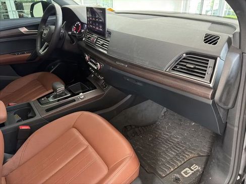 Used 2023 Audi Q5 2.0T Premium Plus w/ Convenience Package AWD/4WD image 13
