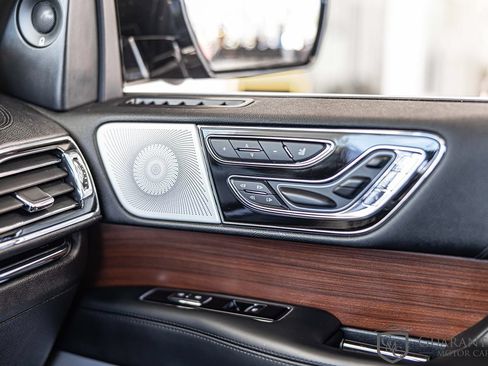 Used 2021 Lincoln Navigator L Reserve w/ Luxury Package AWD/4WD image 31