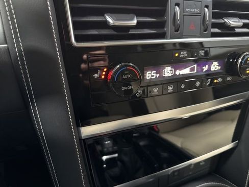 Used 2024 INFINITI QX80 Premium Select w/ Cargo Package image 8