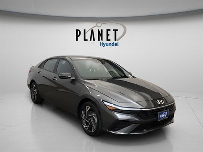 New 2025 Hyundai Elantra SEL w/ Cargo Package
