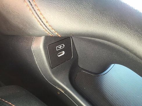 Used 2024 Honda HR-V Sport image 23