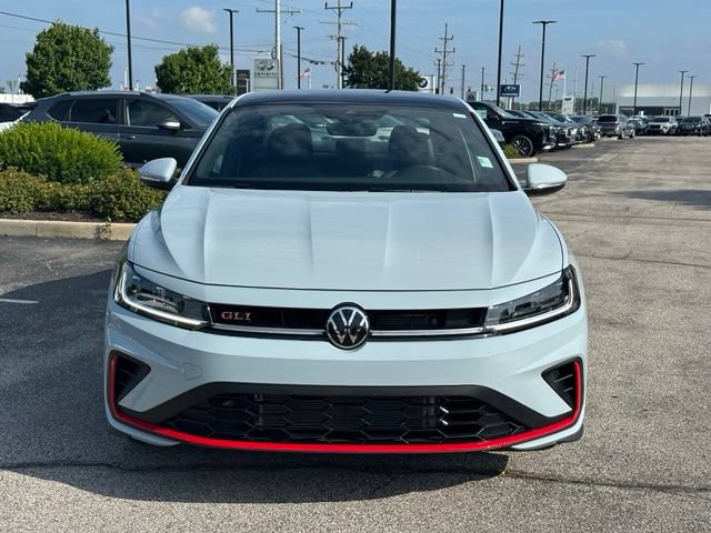 Used 2025 Volkswagen Jetta GLI Autobahn FWD image 2