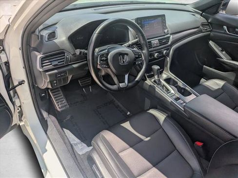 Used 2022 Honda Accord Sport image 9