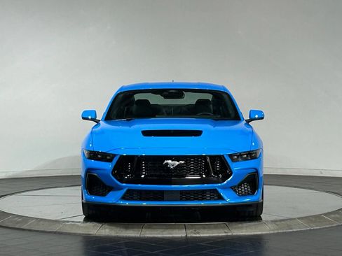 Used 2026 Ford Mustang GT Premium RWD image 3