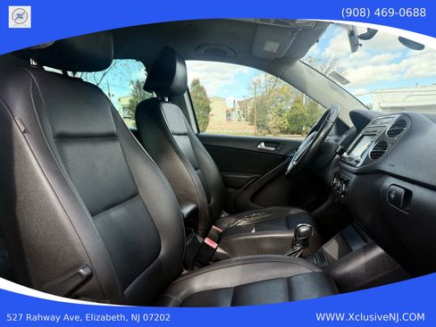 Used 2012 Volkswagen Tiguan S image 19