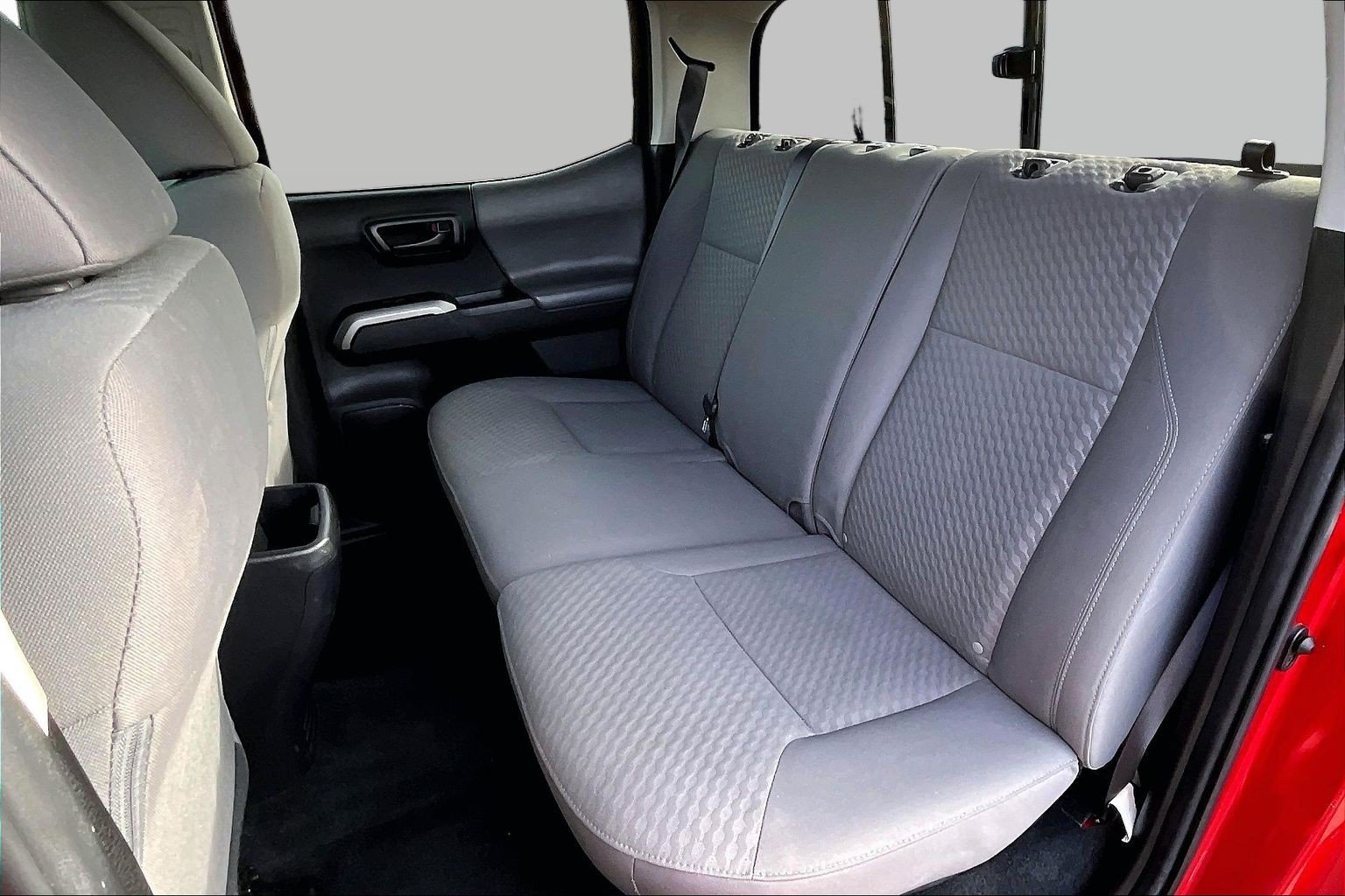 Used 2022 Toyota Tacoma SR5 w/ SR5 Appearance Package (SM) RWD image 25