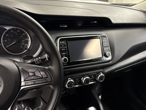 Used 2024 Nissan Kicks S image 8