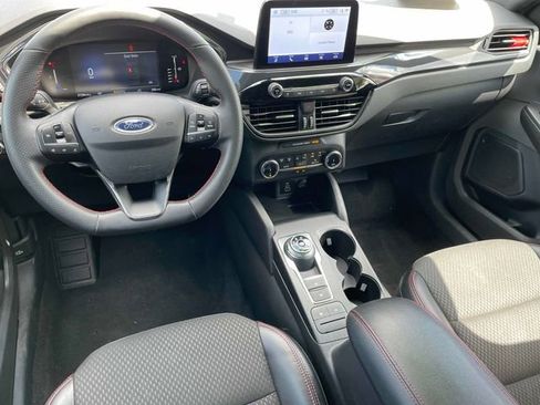 Used 2024 Ford Escape ST-Line FWD image 2