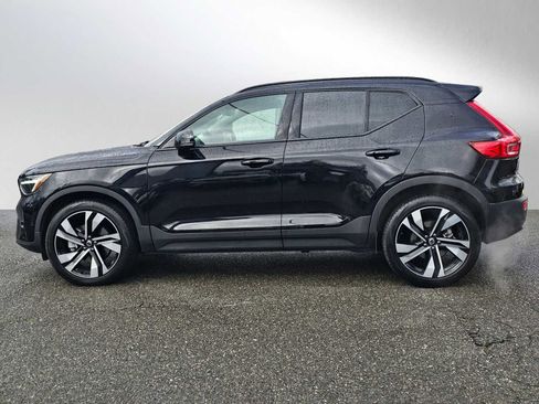 Certified 2024 Volvo XC40 B5 Plus w/ Climate Package AWD/4WD image 6