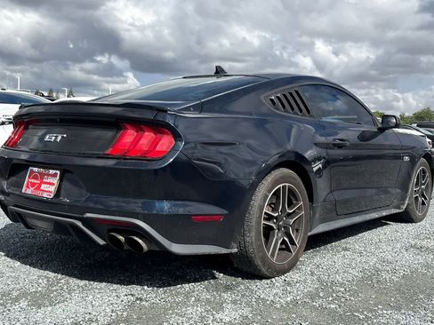 Used 2021 Ford Mustang GT image 3