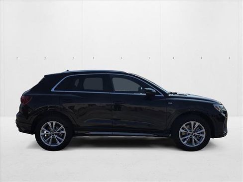 New 2025 Audi Q3 2.0T Premium w/ Convenience Package AWD/4WD image 4