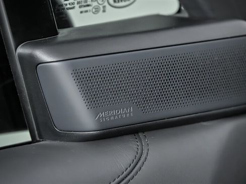 Used 2023 Land Rover Range Rover SV AWD/4WD image 19