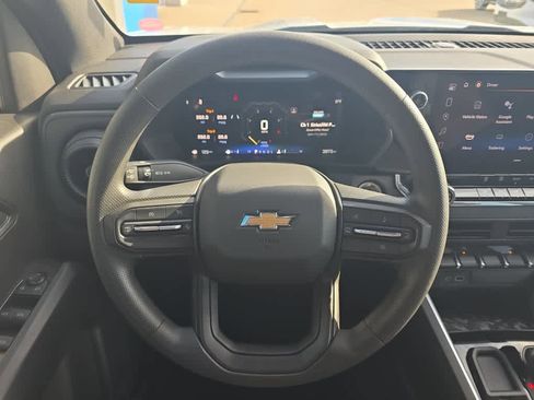 Used 2024 Chevrolet Colorado W/T w/ Safety Package image 9