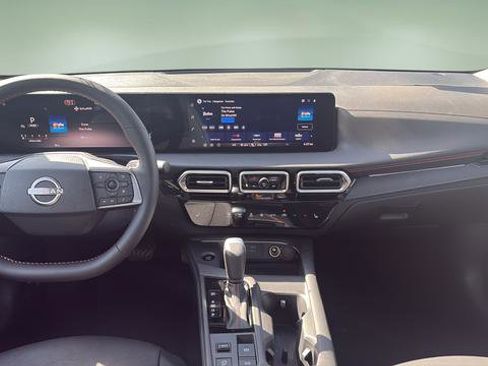 New 2026 Nissan Sentra SR FWD image 7
