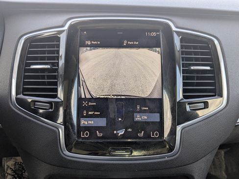 Used 2017 Volvo XC90 T6 Momentum w/ Vision Package image 28