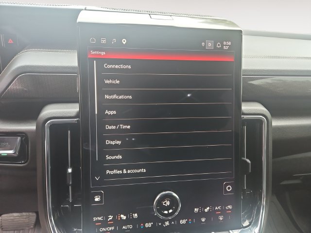 Used 2025 GMC Yukon Elevation w/ Technology Package AWD/4WD image 15