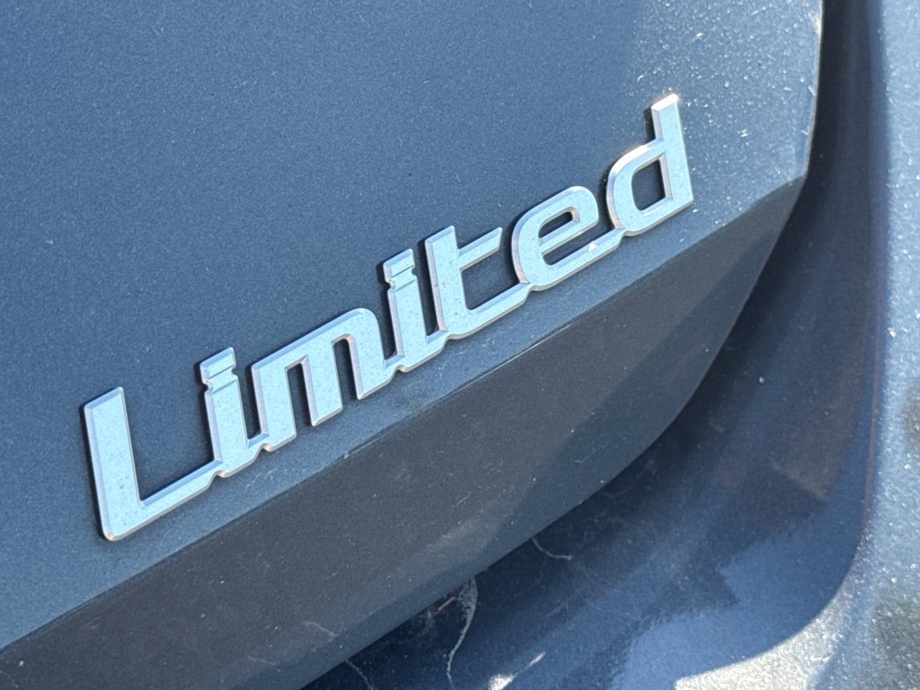Used 2024 Hyundai Elantra Limited FWD image 36