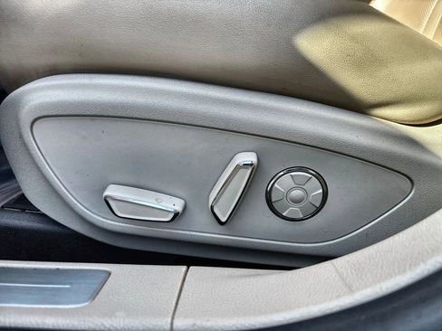Used 2019 Lincoln MKZ Reserve FWD image 14