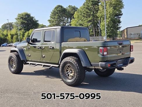 Used 2023 Jeep Gladiator Sport AWD/4WD image 3